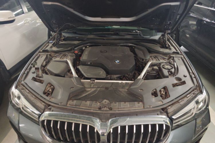 Used BMW 5 Series 2022 530i M Sport Package Engine Bay