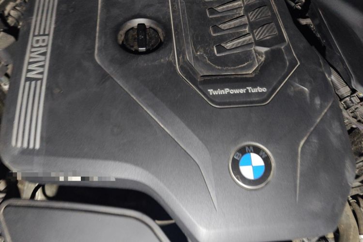 Used BMW 5 Series 2022 Second Facelift 530Li Luxury Version M Sport Package Engine Bay