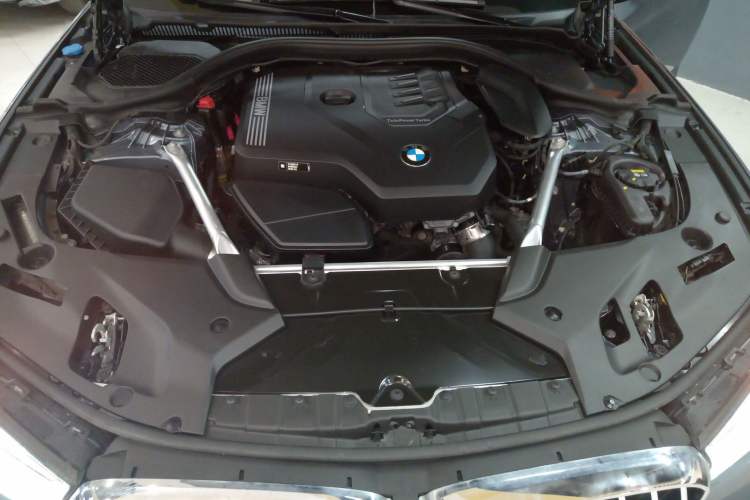 Used BMW 5 Series 2022 525i M Sport Package Engine Bay