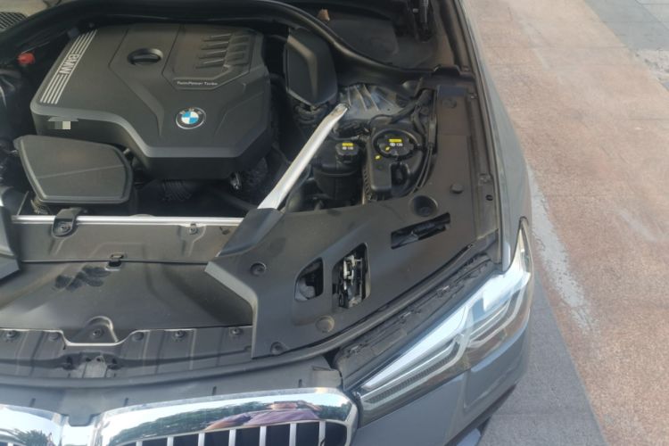 Used BMW 5 Series 2022 Restyled 530i Sport Line with M Sport Package Engine Bay Left
