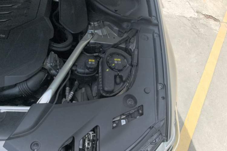 Used BMW 5 Series 2022 540i Sport Line M Sport Package Engine Bay Left