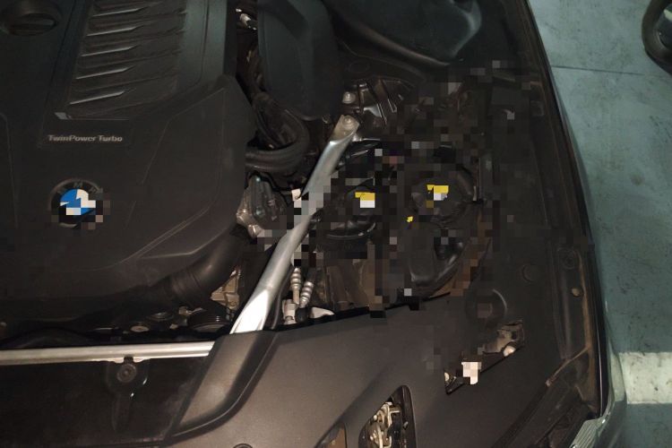Used BMW 5 Series 2022 540i Sport Line M Sport Package Engine Bay Left