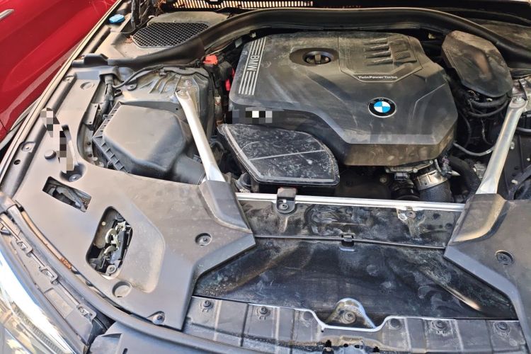 Used BMW 5 Series 2022 Restyled 525i M Sport Package Engine Bay Right