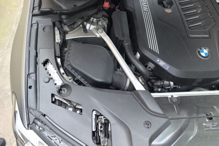 Used BMW 5 Series 2022 540i Sport Line M Sport Package Engine Bay Right