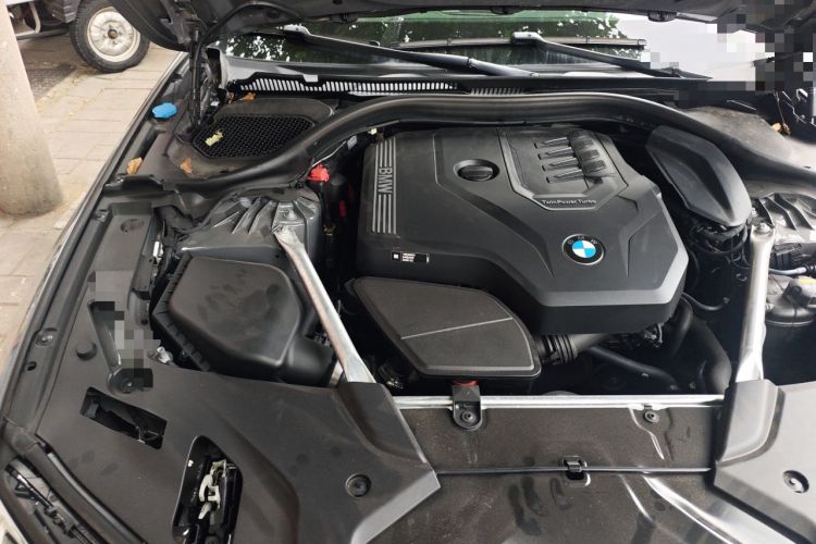 Used BMW 5 Series 2022 530i M Sport Package Engine Bay Right