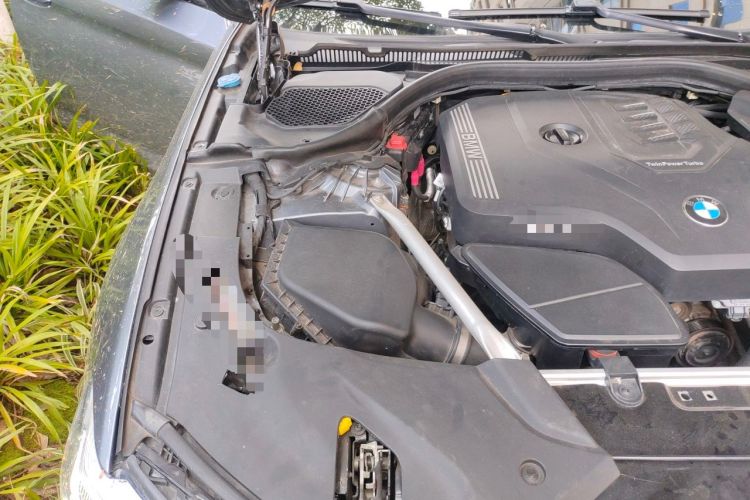 Used BMW 5 Series 2022 525i M Sport Package Engine Bay Right