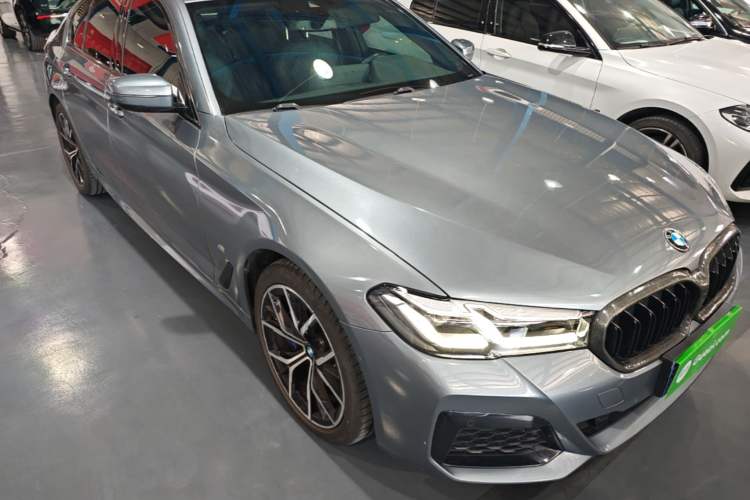Used BMW 5 Series 2022 530i M Sport Package Exterior 1