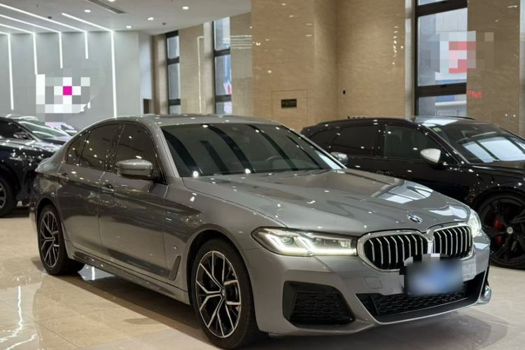 Used BMW 5 Series 2022 Second Facelift 530i M Sport Package Exterior 2