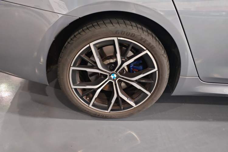 Used BMW 5 Series 2022 530i M Sport Package Exterior 5