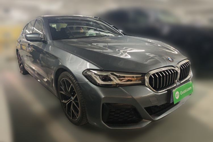 Used BMW 5 Series 2022 530i M Sport Package Front Right 45 Deg