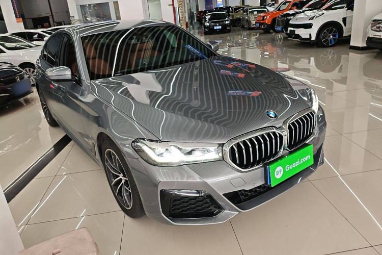 Used BMW 5 Series 2022 Second Facelift 525i M Sport Package Front Right 45 Deg