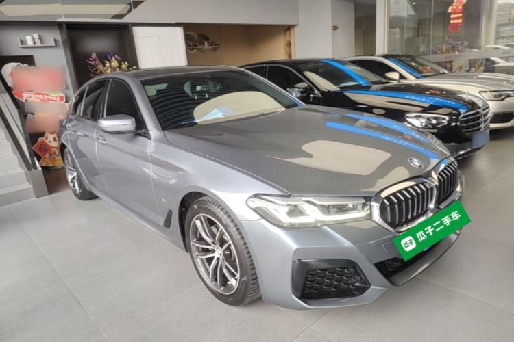 Used BMW 5 Series 2022 Restyled 525i M Sport Package Front Right 45 Deg