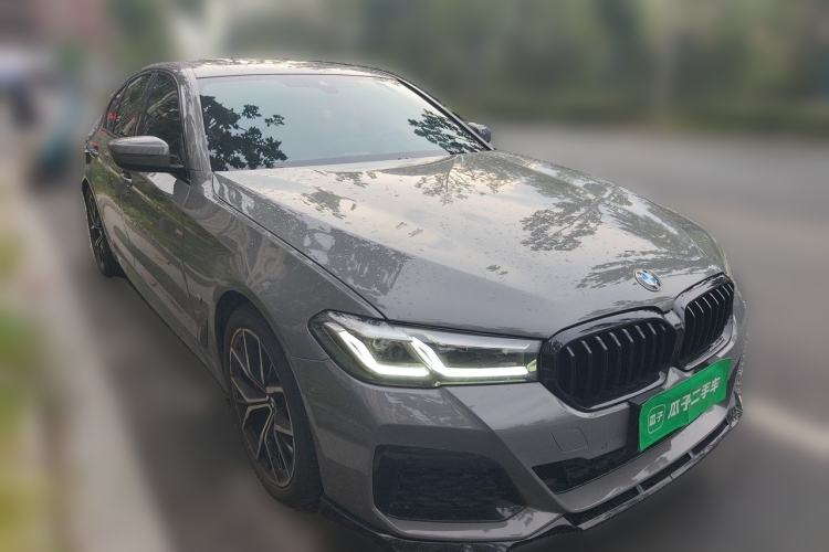 Used BMW 5 Series 2022 Updated 530i M Sport Package Front Right 45 Deg