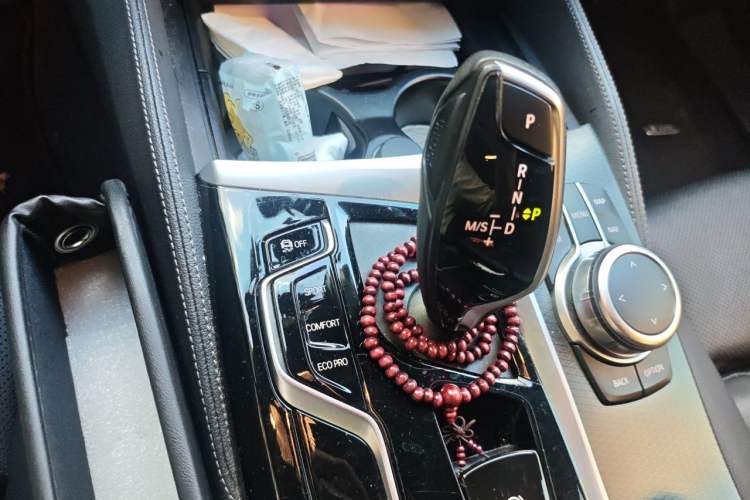 Used BMW 5 Series 2022 Restyled 525i M Sport Package Gear Lever