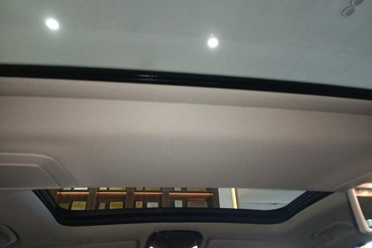 Used BMW 5 Series 2022 530Li Luxury Edition Premium Package Headliner