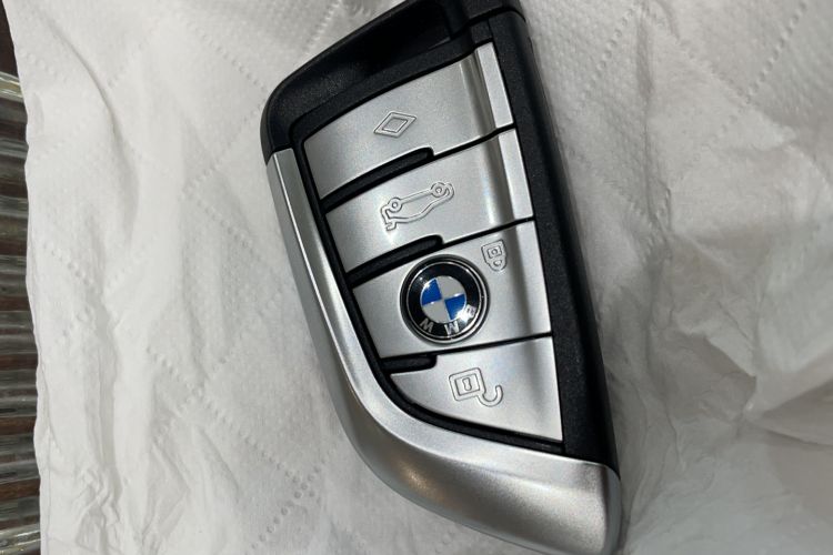 Used BMW 5 Series 2022 Second Facelift 530i M Sport Package Interior 11