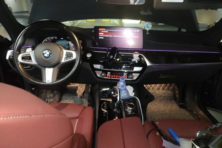 Used BMW 5 Series 2022 Second Facelift 530Li Luxury Version M Sport Package Interior 2
