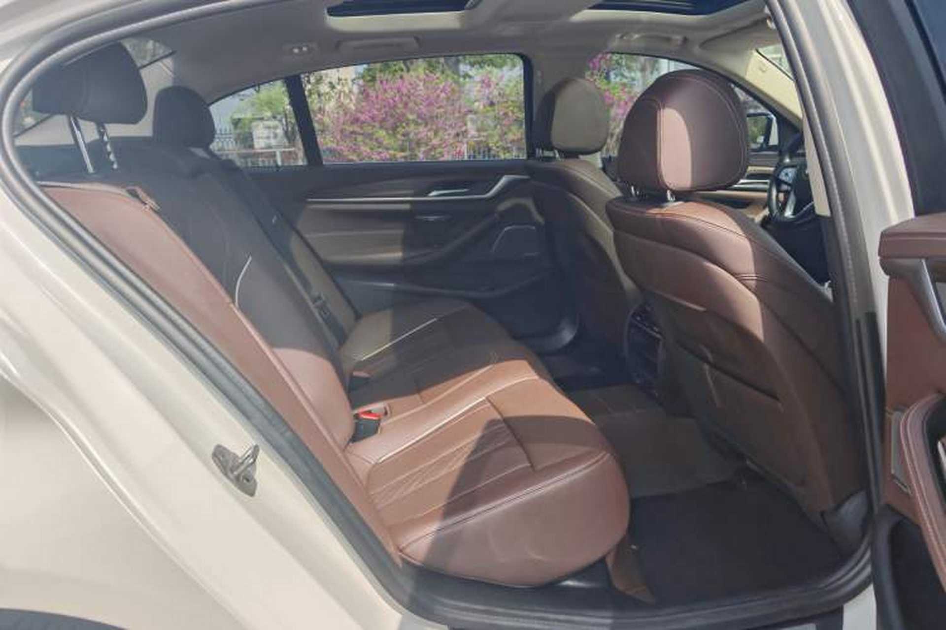 Used BMW 5 Series 2022 Updated 530Li Leading Edition Luxury Package Interior 3