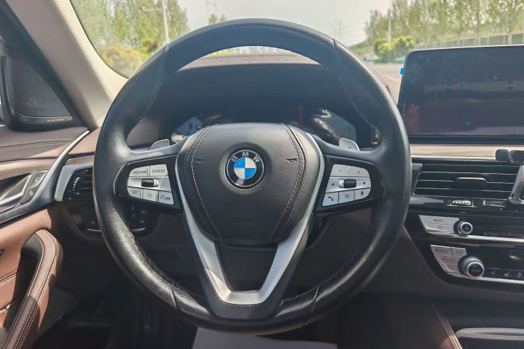 Used BMW 5 Series 2022 Updated 530Li Leading Edition Luxury Package Interior 6