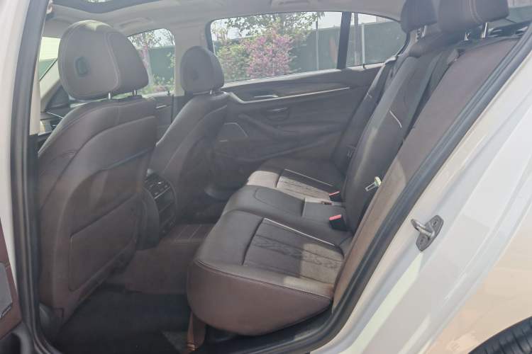 Used BMW 5 Series 2022 Updated 530Li Leading Edition Luxury Package Interior 9