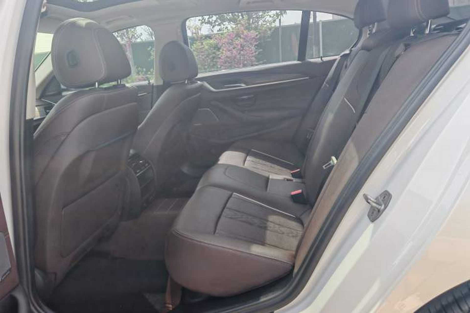 Used BMW 5 Series 2022 Updated 530Li Leading Edition Luxury Package Interior 9