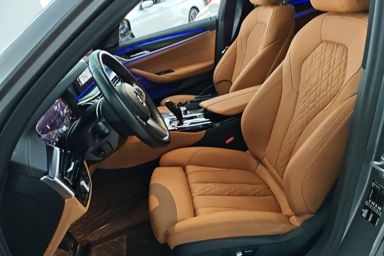 Used BMW 5 Series 2022 Second Facelift 525i M Sport Package Left Front Seat