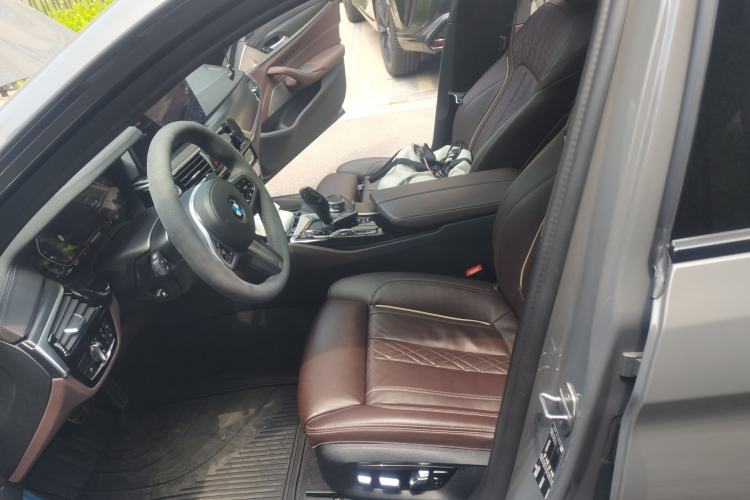 Used BMW 5 Series 2022 540i Sport Line M Sport Package Left Front Seat