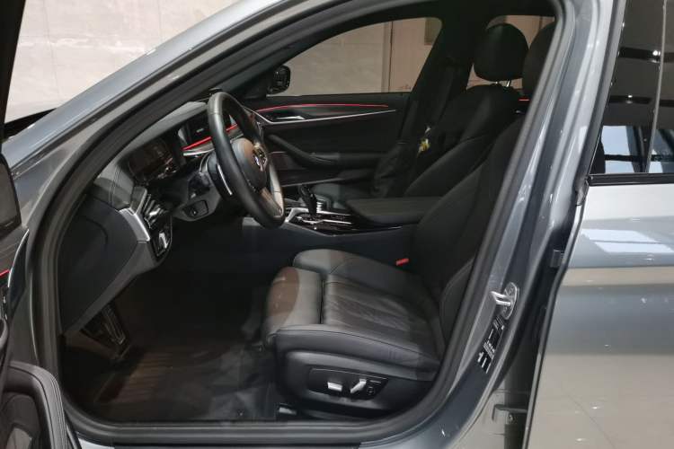 Used BMW 5 Series 2022 Second Facelift 530i M Sport Package Left Front Seat