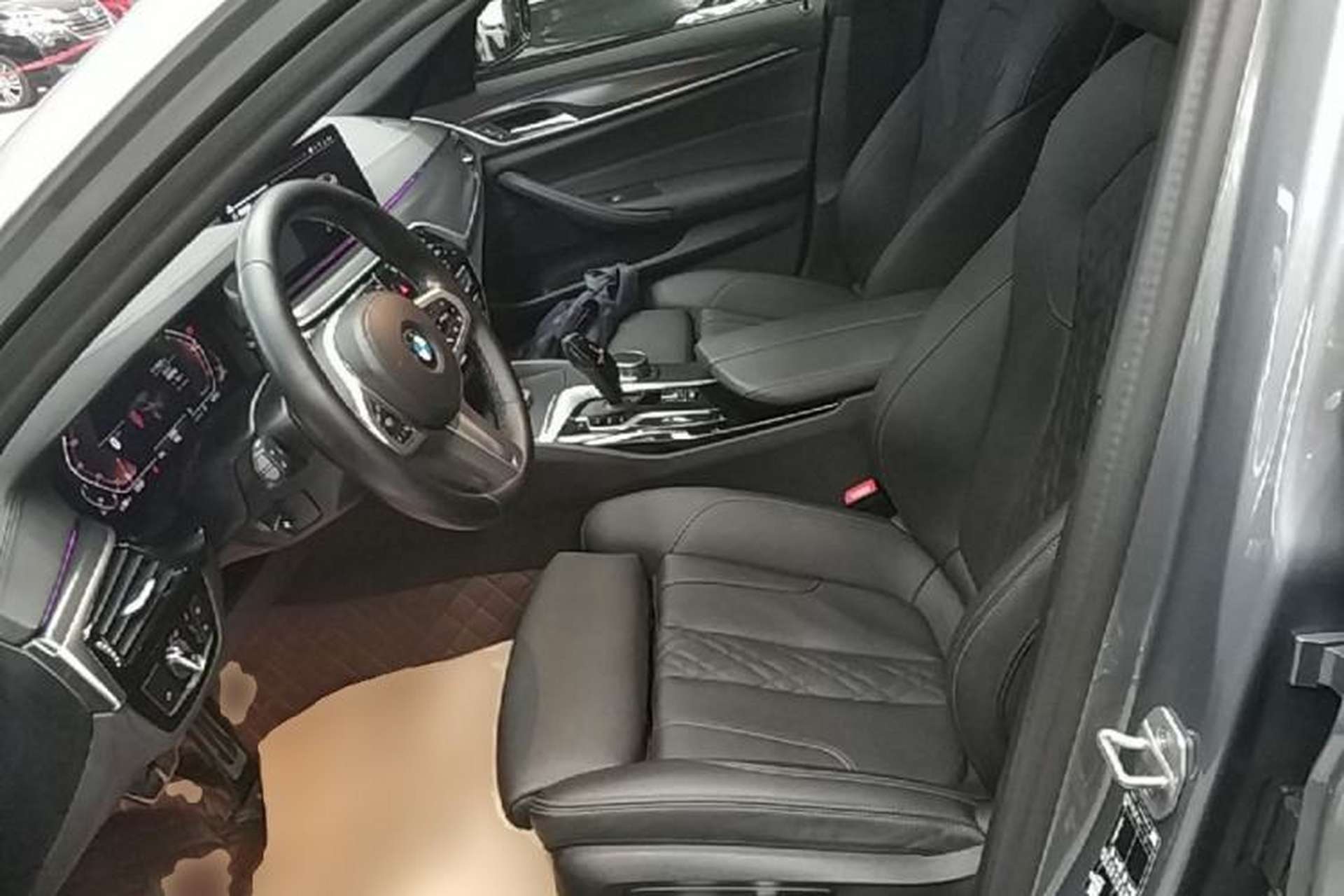 Used BMW 5 Series 2022 Second Facelift 525i M Sport Package Left Front Seat