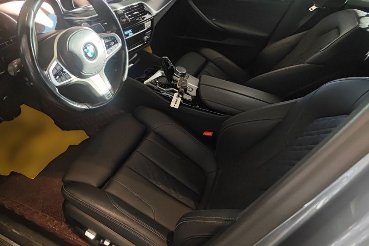 Used BMW 5 Series 2022 Restyled 525i M Sport Package Left Front Seat