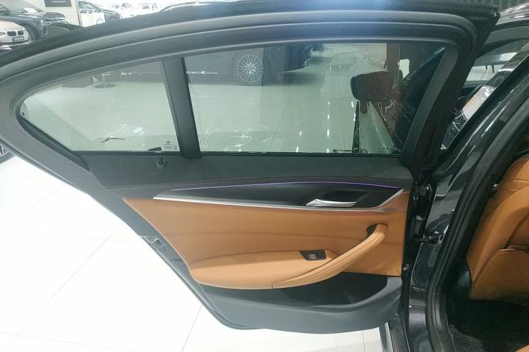 Used BMW 5 Series 2022 Second Facelift 525i M Sport Package Left Rear Door Interior