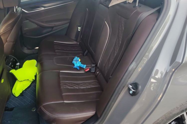 Used BMW 5 Series 2022 Restyled 540i Luxury Edition M Sport Package Left Rear Seat