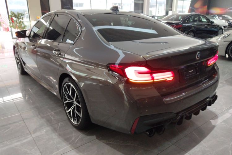 Used BMW 5 Series 2022 Restyled 540i Luxury Edition M Sport Package Rear Left 45 Deg