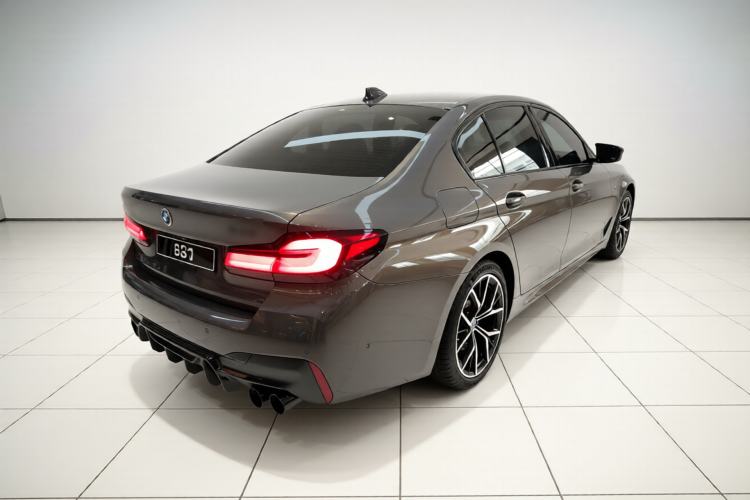 Used BMW 5 Series 2022 Restyled 540i Luxury Edition M Sport Package Rear Right 45 Deg