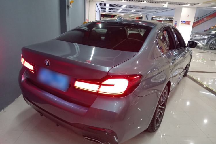 Used BMW 5 Series 2022 525i M Sport Package Rear Right 45 Deg