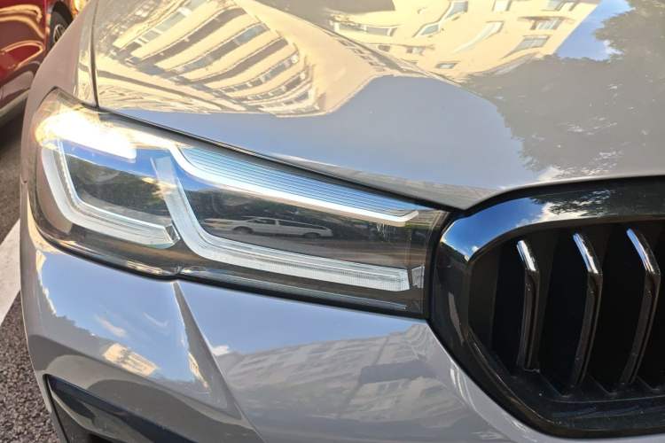 Used BMW 5 Series 2022 Restyled 525i M Sport Package Right Front Headlight