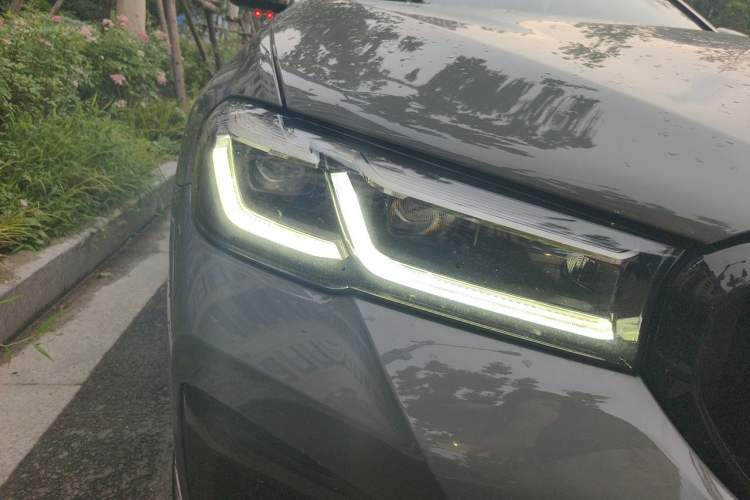 Used BMW 5 Series 2022 Updated 530i M Sport Package Right Front Headlight