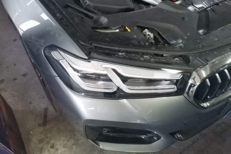 Used BMW 5 Series 2022 Updated 530i M Sport Package Right Front Headlight