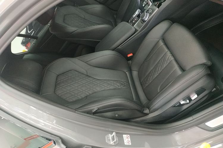 Used BMW 5 Series 2022 Restyled 525i M Sport Package Right Front Seat