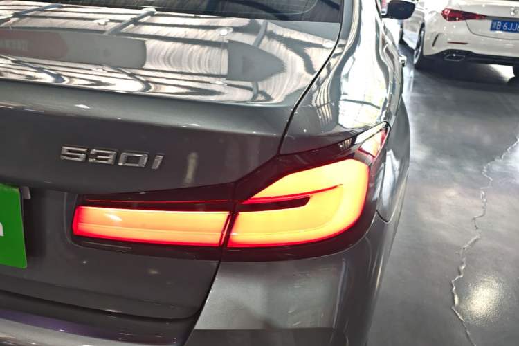 Used BMW 5 Series 2022 530i M Sport Package Right Rear Taillight