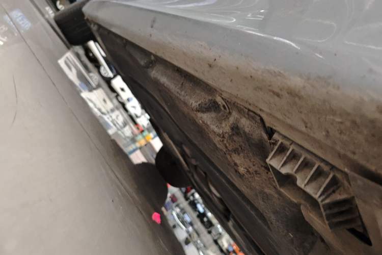 Used BMW 5 Series 2022 Second Facelift 525i M Sport Package Right Side Sill