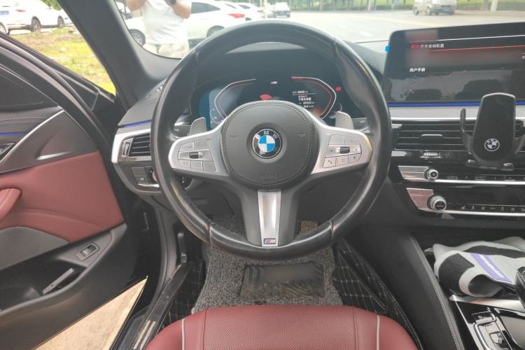 Used BMW 5 Series 2022 530Li Leading Model M Sport Package Steering Wheel