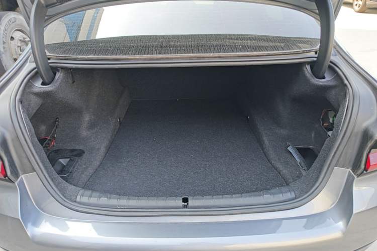 Used BMW 5 Series 2022 Restyled 525i M Sport Package Trunk