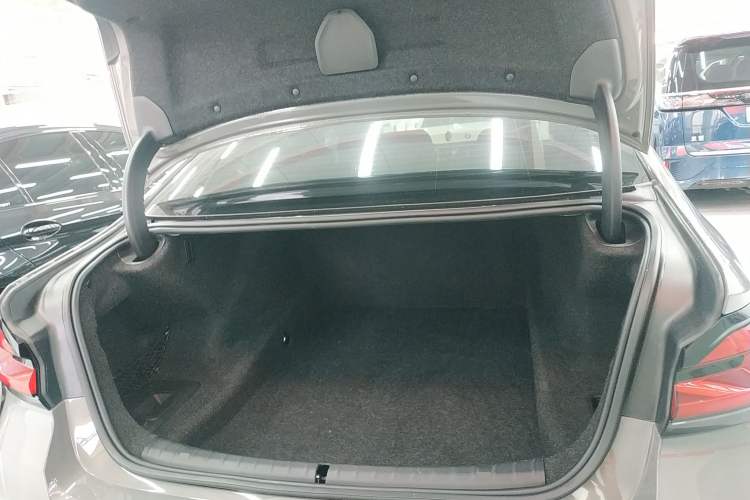 Used BMW 5 Series 2022 Restyled 525i M Sport Package Trunk