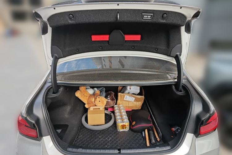 Used BMW 5 Series 2022 530Li Leading Model M Sport Package Trunk