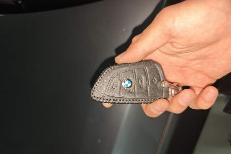 Used BMW 5 Series 2022 530i M Sport Package Vehicle Key