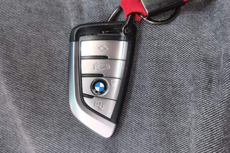 Used BMW 5 Series 2022 540i Sport Line M Sport Package Vehicle Key