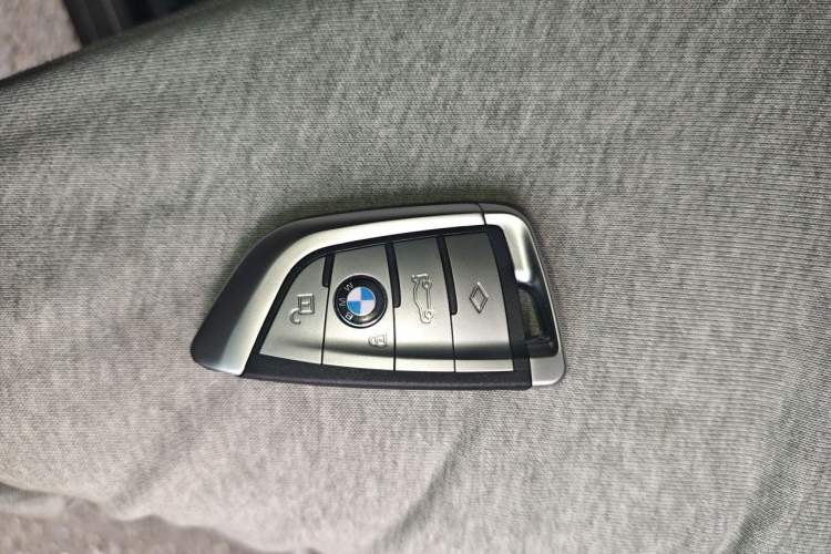 Used BMW 5 Series 2022 530i M Sport Package Vehicle Key