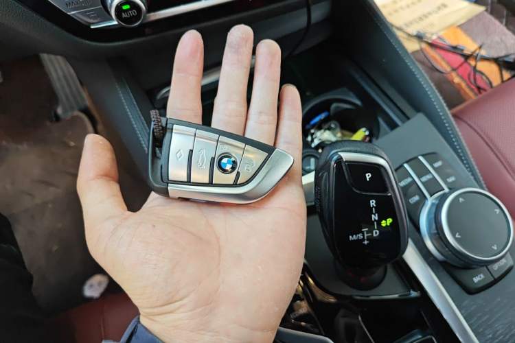 Used BMW 5 Series 2022 530Li Leading Model M Sport Package Vehicle Key