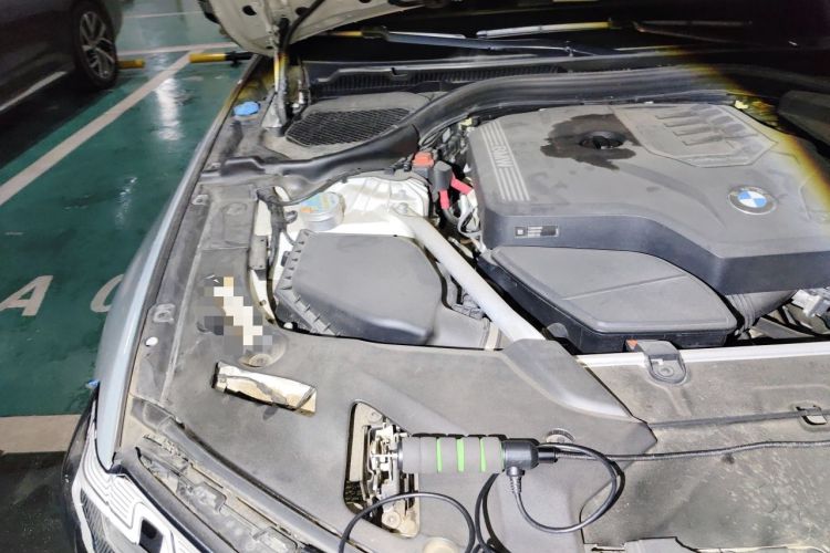 Used BMW 5 Series 2022 530i M Sport Package Engine Bay Right